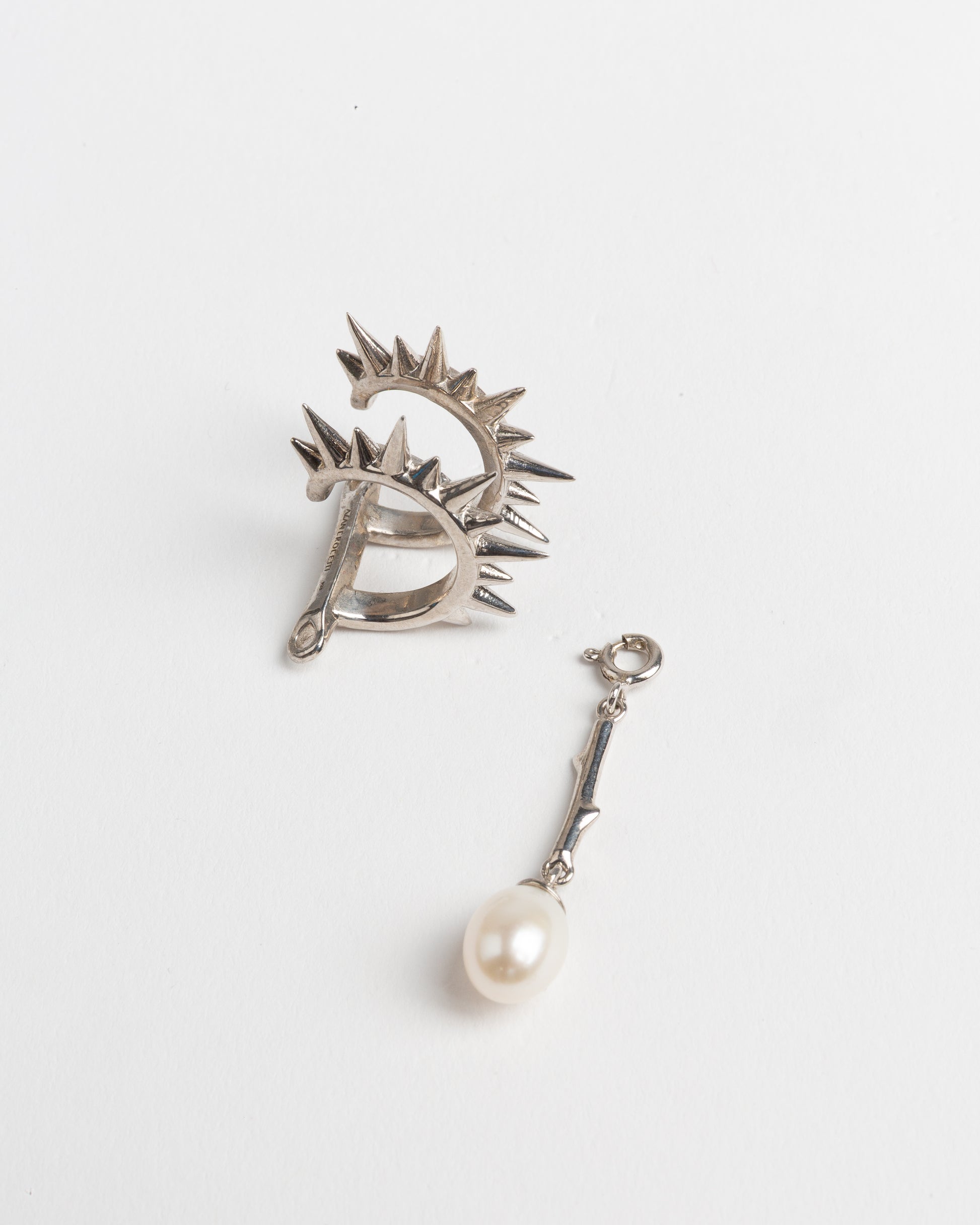 Spiral Spur Pearl Drop Ear Cuff - Rhodium Vermeil (Single)