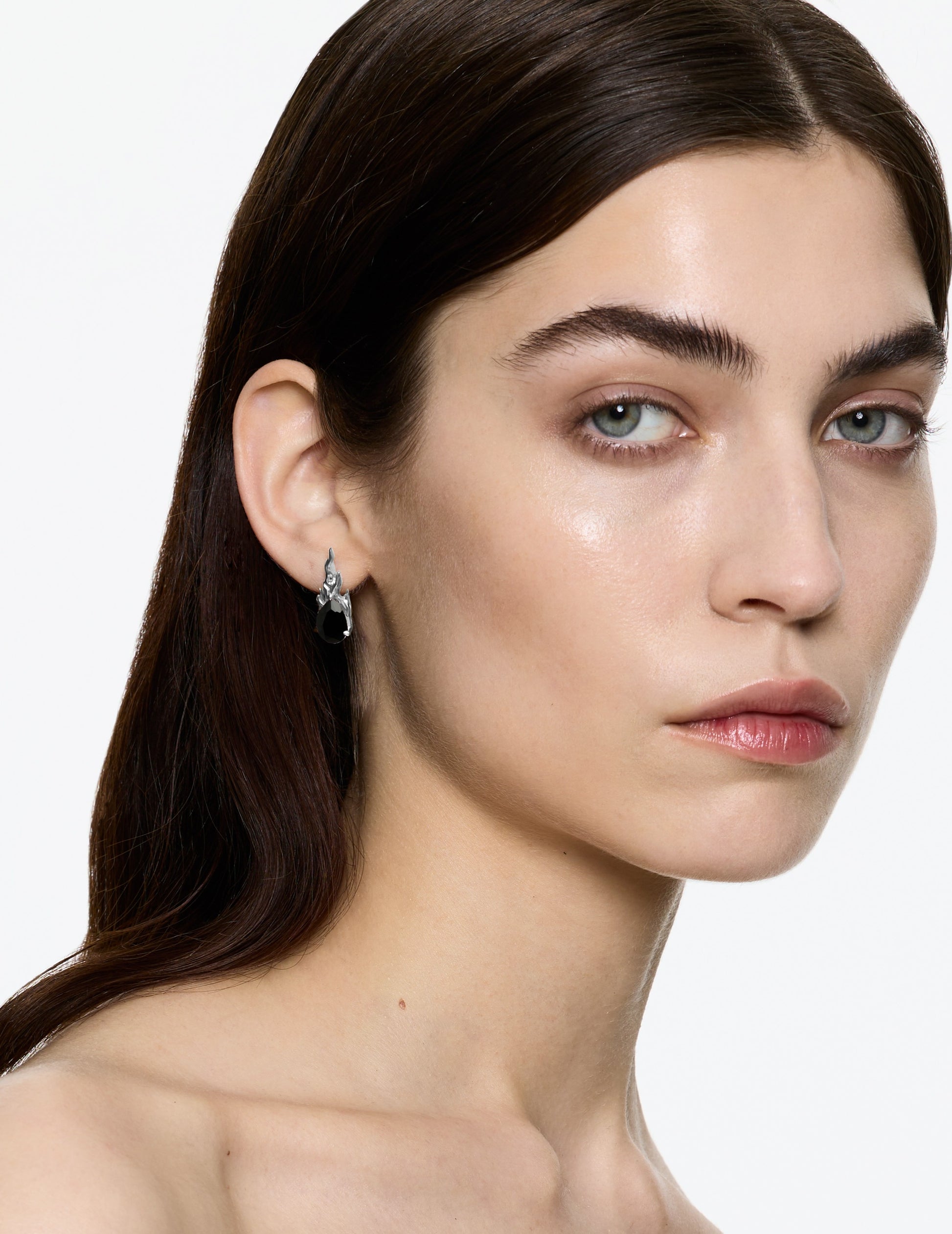 Mini Gem In Heat Black Onyx Earring – Rhodium Vermeil