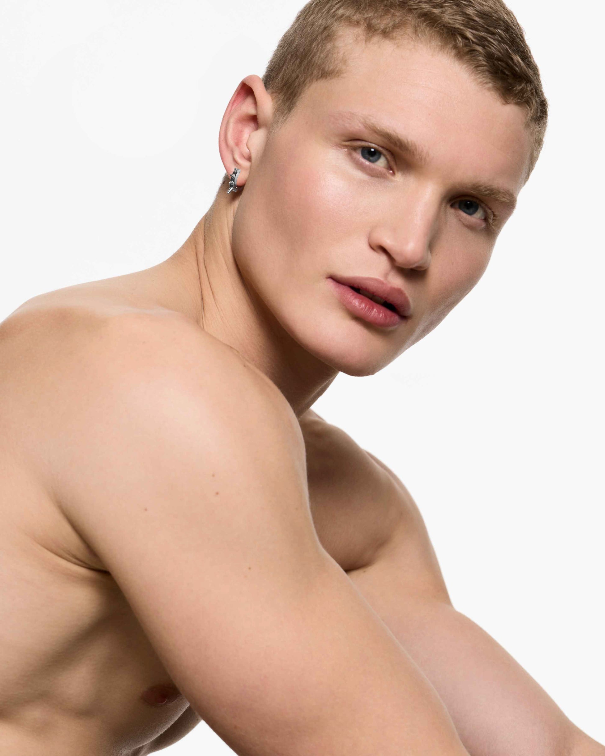 Nano Space Hoop Spur Earring