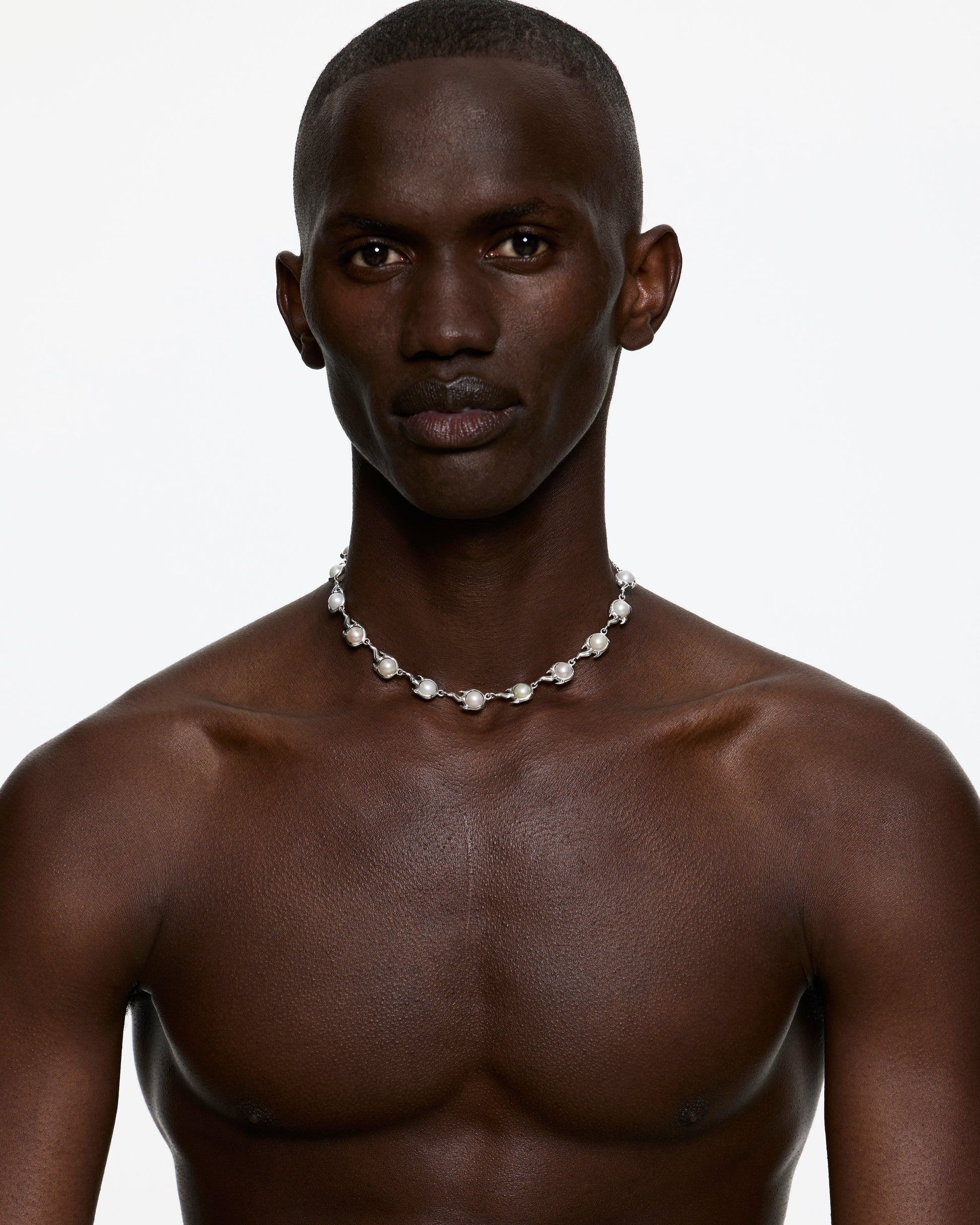 Pearlspark choker worn on model