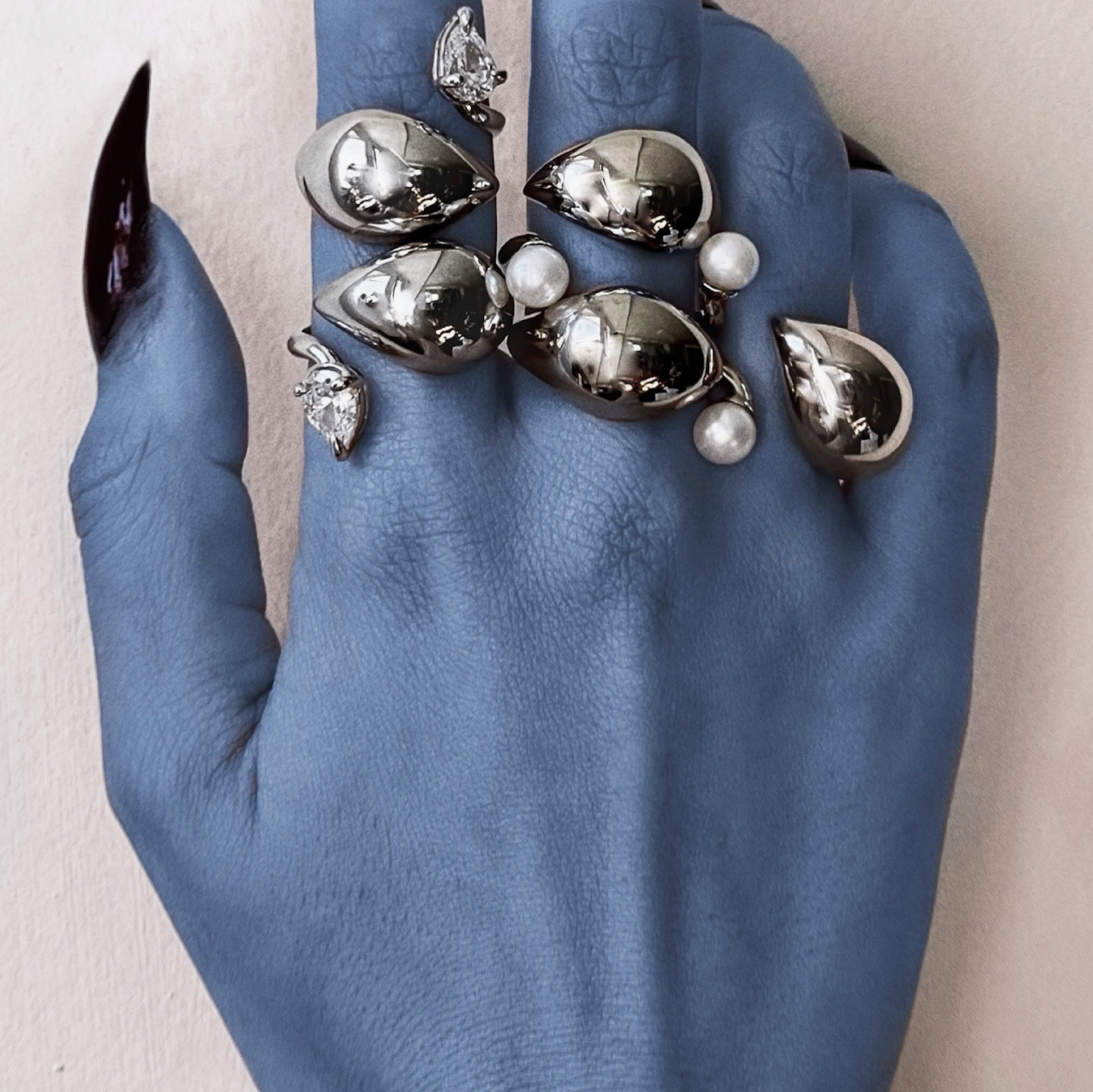 Blown Alien Pearl Ring – Rhodium Vermeil