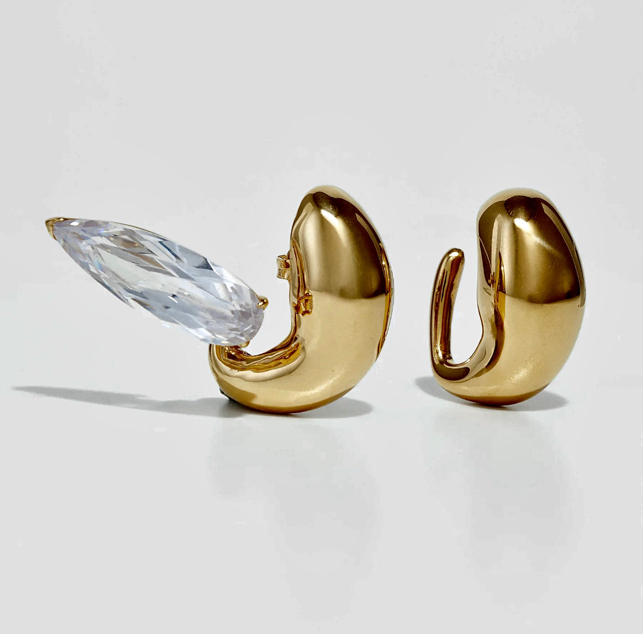 Clear Crystal Blown Sharp Ear Set Left